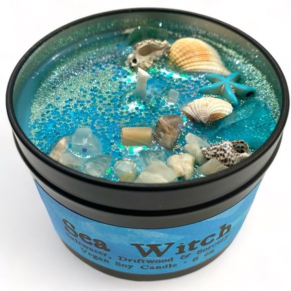 Sea Witch Soy Candle 🌊 Saltwater and Driftwood Scent - Picture 3 of 5